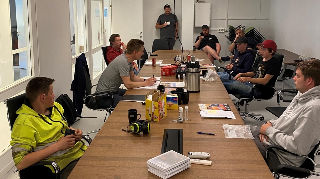 Første møte med Veflen for seks nye lærlinger