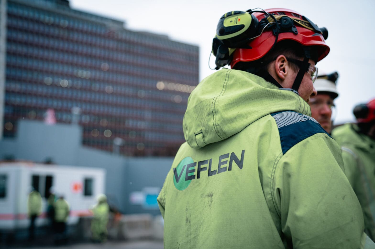 Bilde av Veflen-arbeider utenfor Regjeringskvartalet