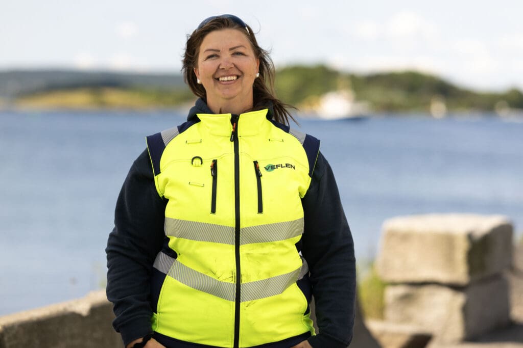 Camilla Dokken, lastebilsjåfør hos Veflen